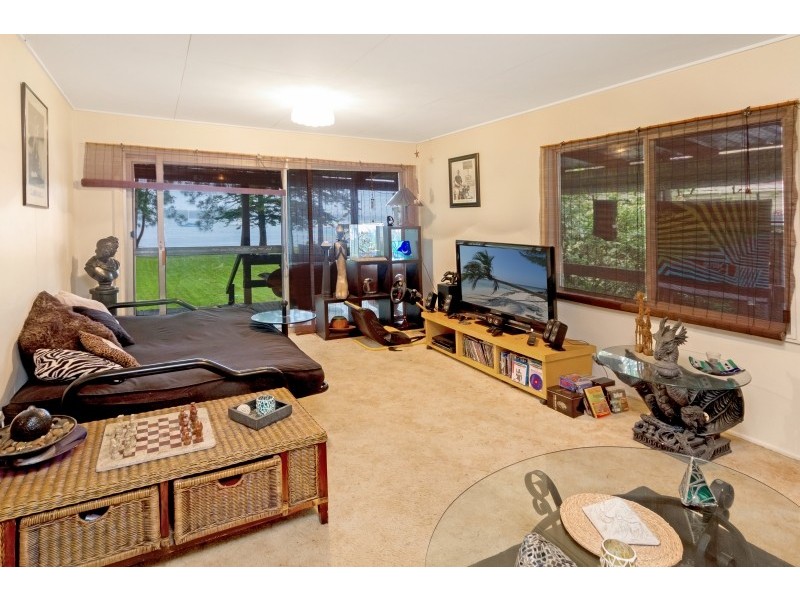 24 Gymea Crescent, Mannering Park NSW 2259