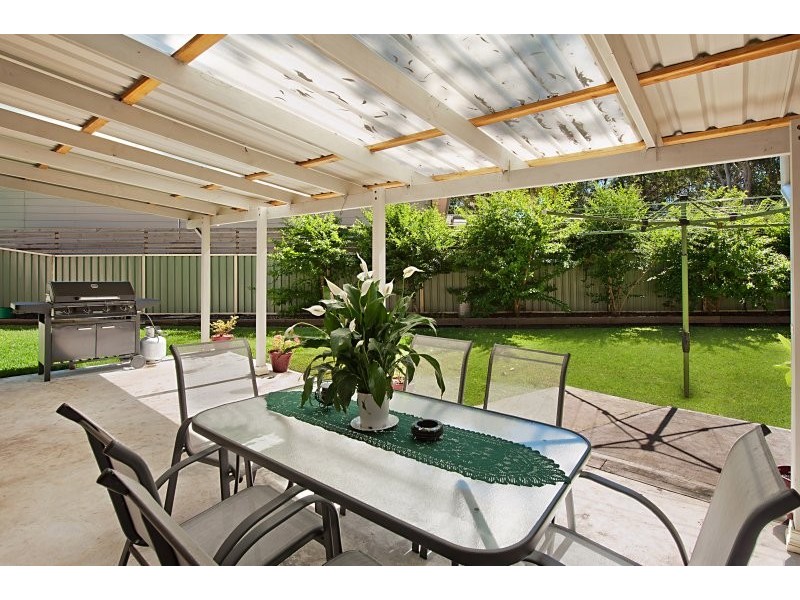 1 Findlay Avenue, Chain Valley Bay NSW 2259