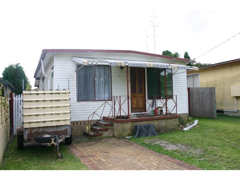 37 Ravenswood Street, Mannering Park NSW 2259