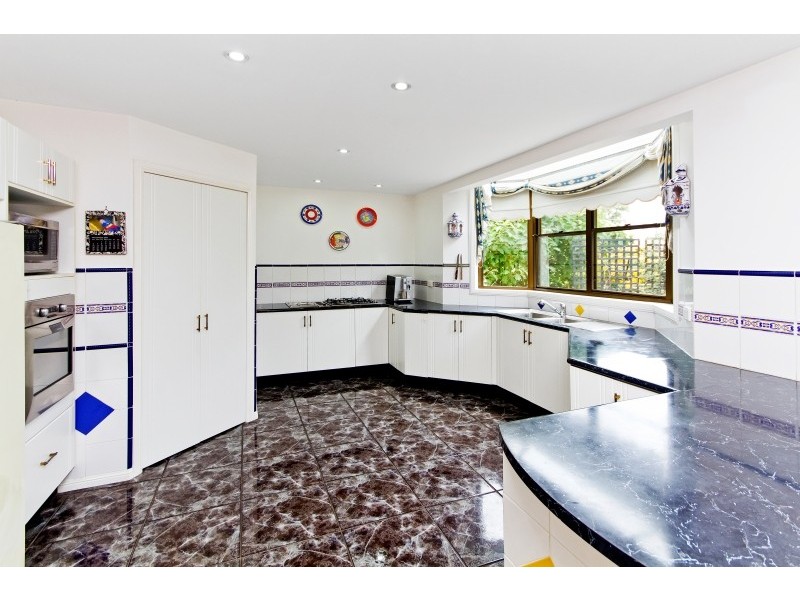 115 Cams Boulevard, Summerland Point NSW 2259