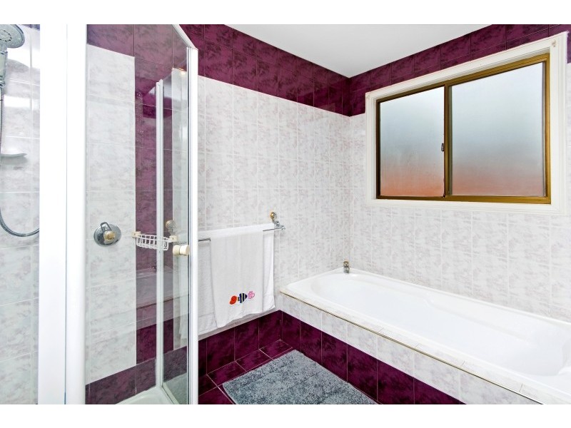 115 Cams Boulevard, Summerland Point NSW 2259