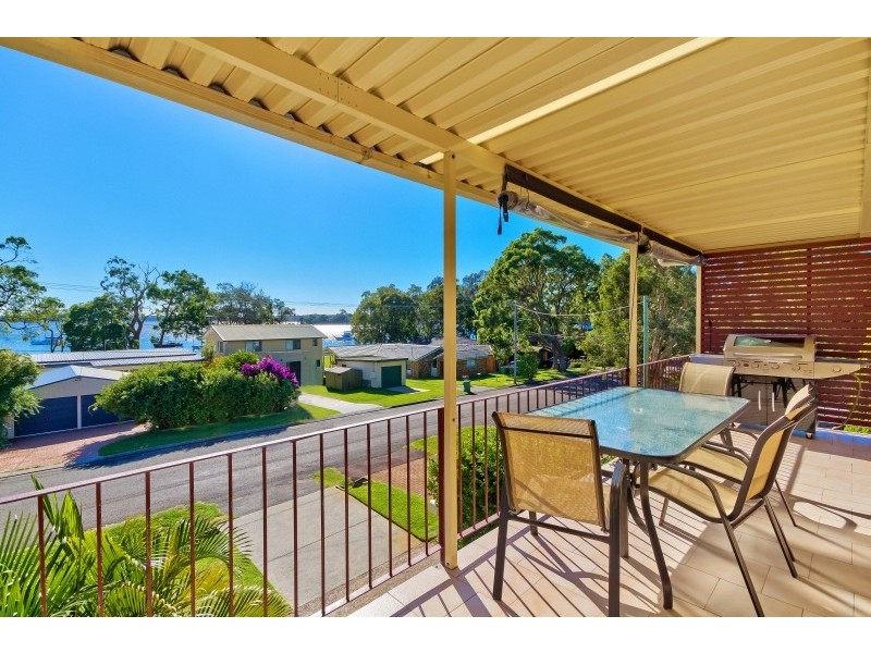 54 Kullaroo Road, Summerland Point NSW 2259