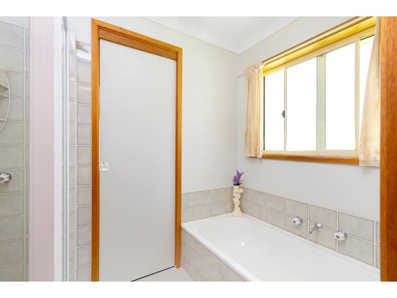 57 Yeramba Road, Summerland Point NSW 2259