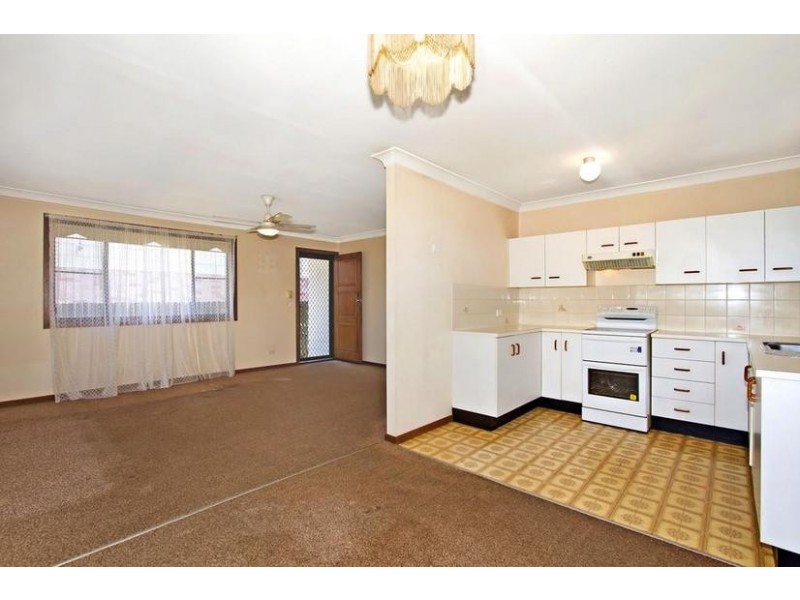27 Ravenswood Street, Mannering Park NSW 2259