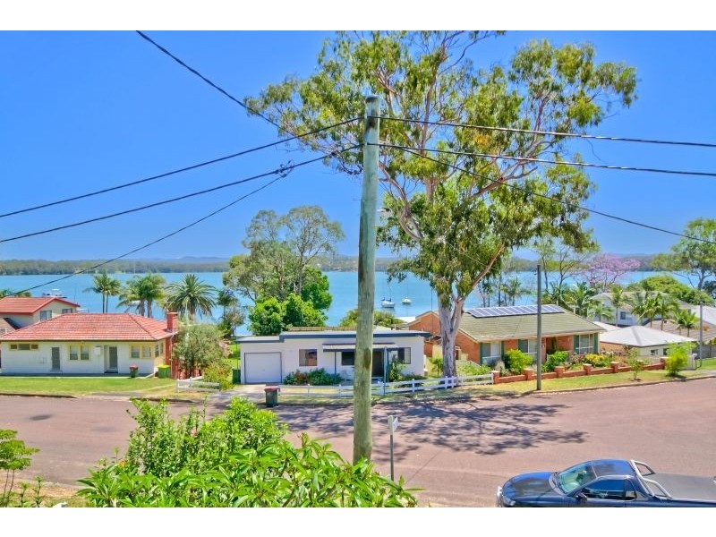 12A Kenilworth Street, Mannering Park NSW 2259