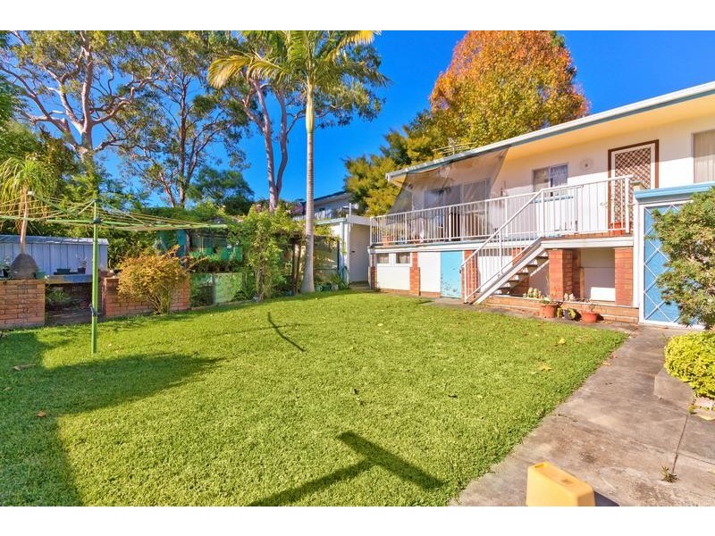 94 Winbin Crescent, Gwandalan NSW 2259