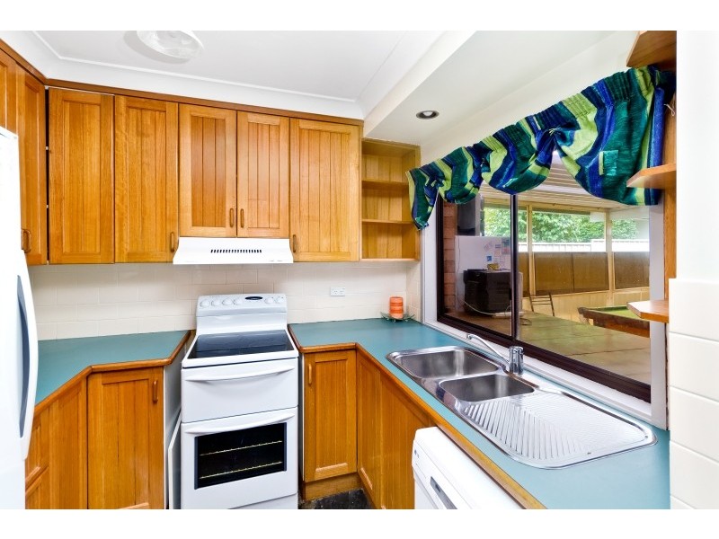 33 Asquith Avenue, Windermere Park NSW 2264