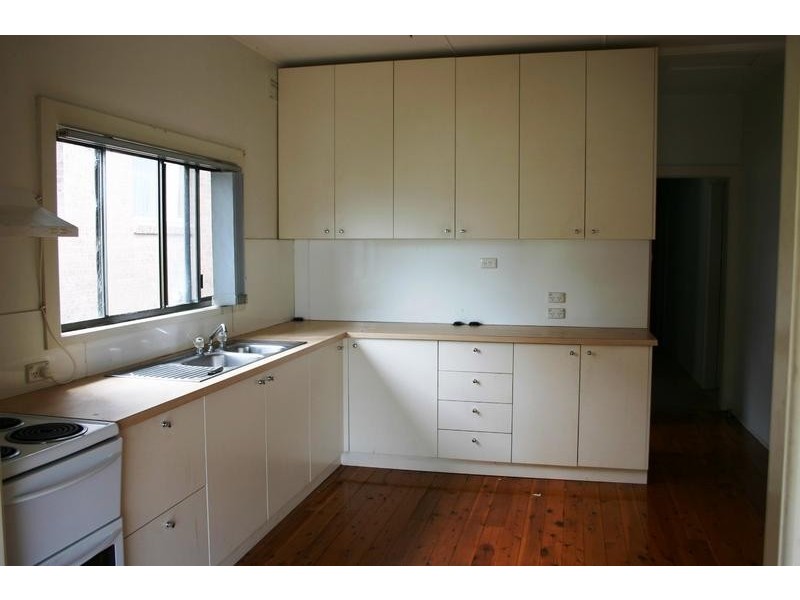 36 Kenilworth Street, Mannering Park NSW 2259