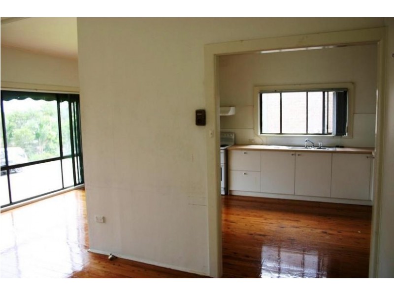 36 Kenilworth Street, Mannering Park NSW 2259