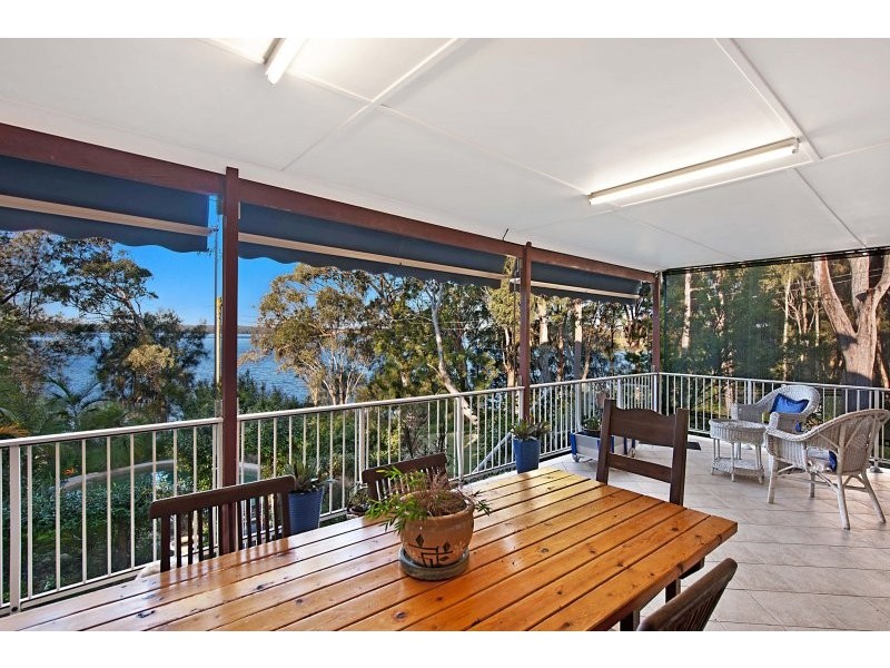 109 Griffith Street, Mannering Park NSW 2259