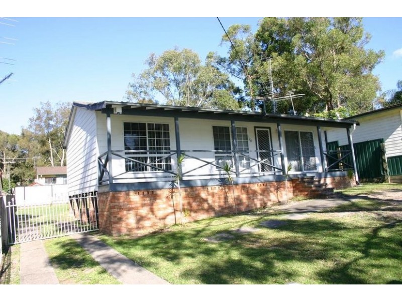 14 Lake Street, Wyee Point NSW 2259