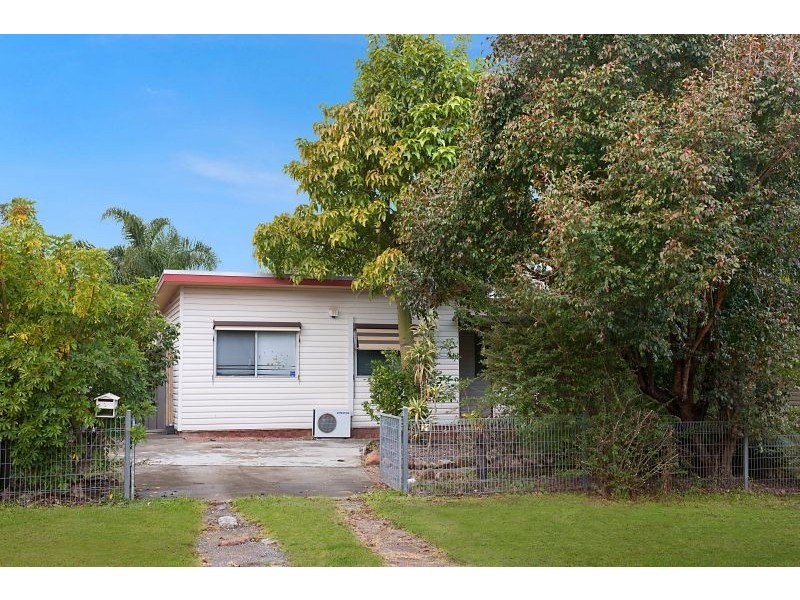 21 Queens Road, Lake Munmorah NSW 2259