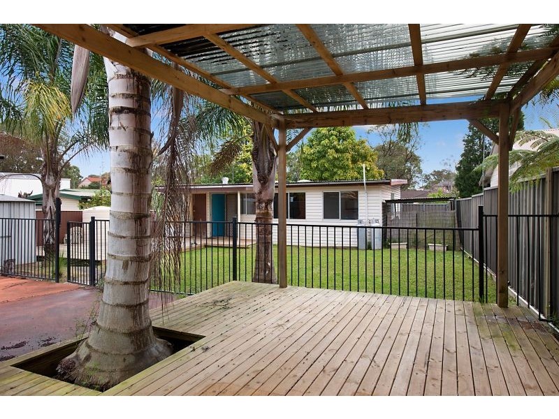21 Queens Road, Lake Munmorah NSW 2259
