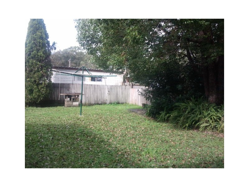 19 Murrumbong Road, Summerland Point NSW 2259