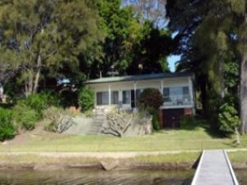1A Kenilworth Street, Mannering Park NSW 2259