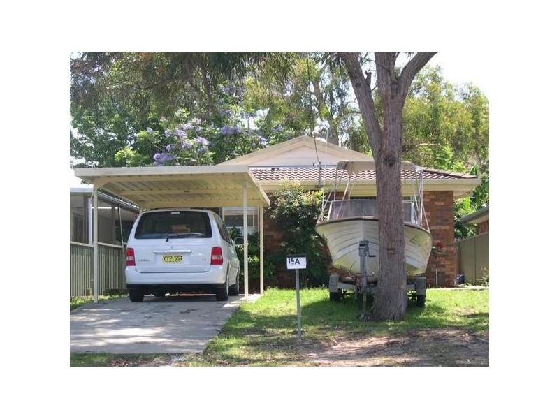 15A Montrose Avenue, Mannering Park NSW 2259