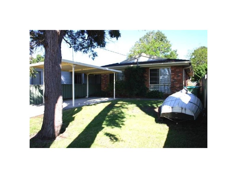 15A Montrose Avenue, Mannering Park NSW 2259