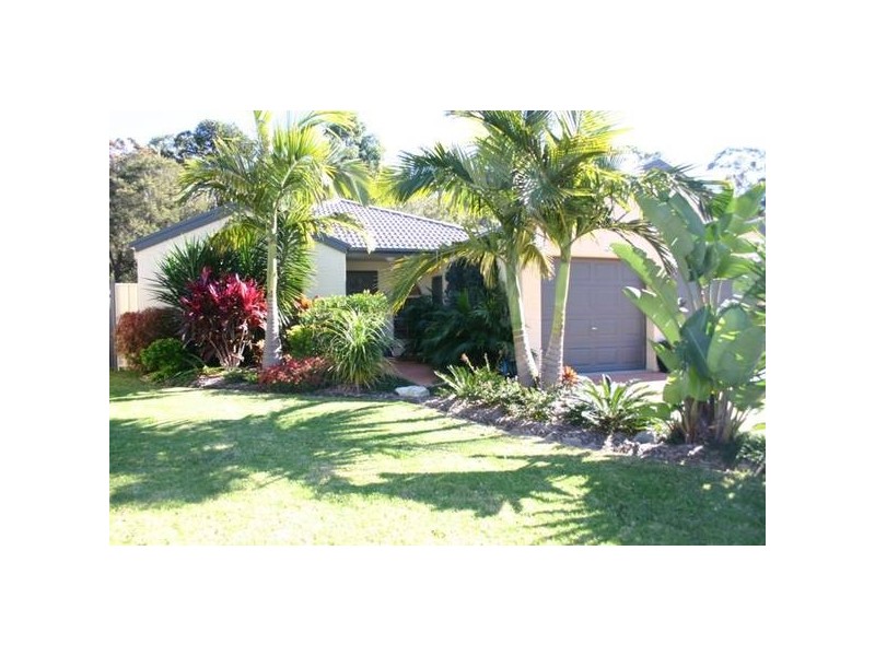 Anchorage Circle, Summerland Point NSW 2259