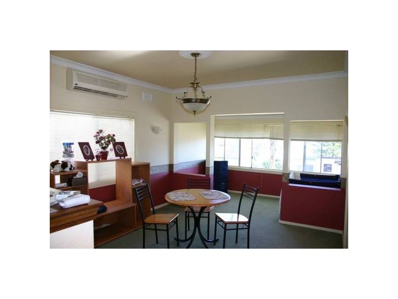 Mannering Park NSW 2259