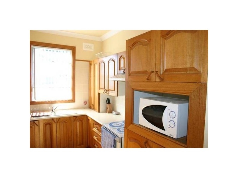 Mannering Park NSW 2259