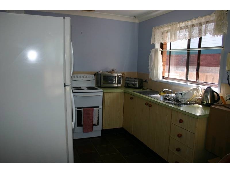 36 Griffith Street, Mannering Park NSW 2259