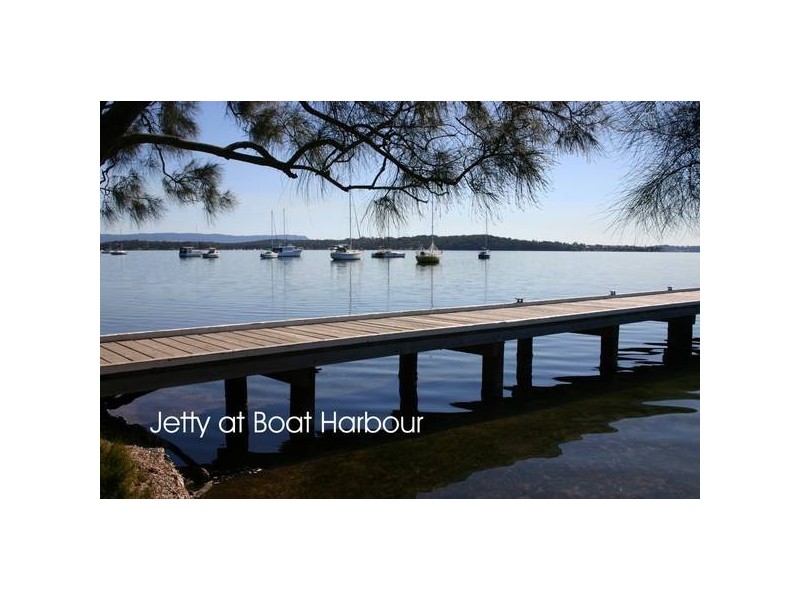 5 Illawong Road, Summerland Point NSW 2259
