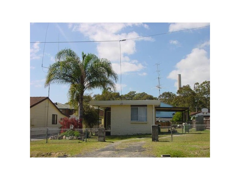 99 Catherine Street, Mannering Park NSW 2259