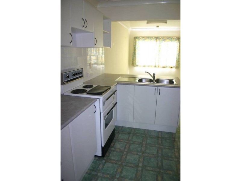 6 Greenway Avenue, Mannering Park NSW 2259