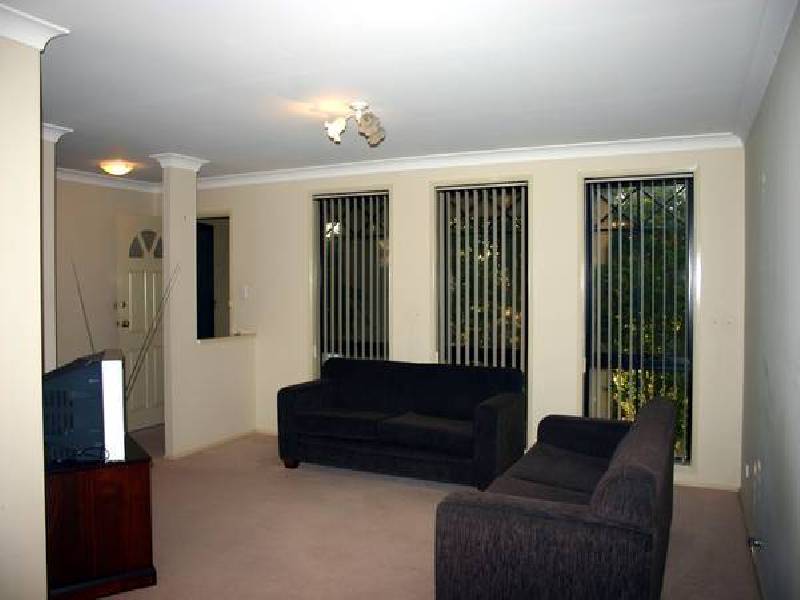 4 Miller Crescent, Blue Haven NSW 2262