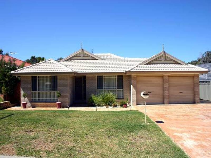 36 Tradewinds Avenue, Summerland Point NSW 2259