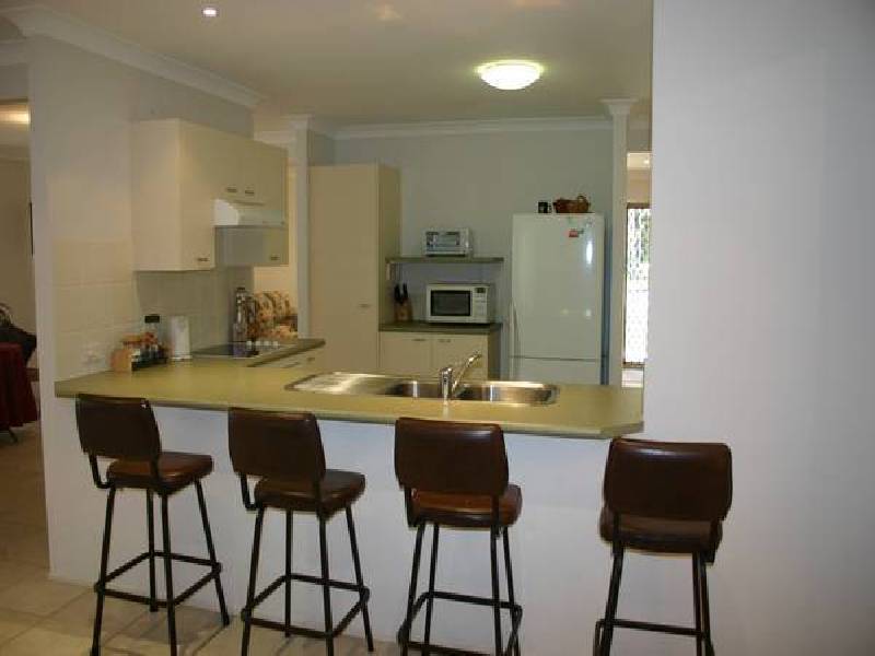 36 Tradewinds Avenue, Summerland Point NSW 2259