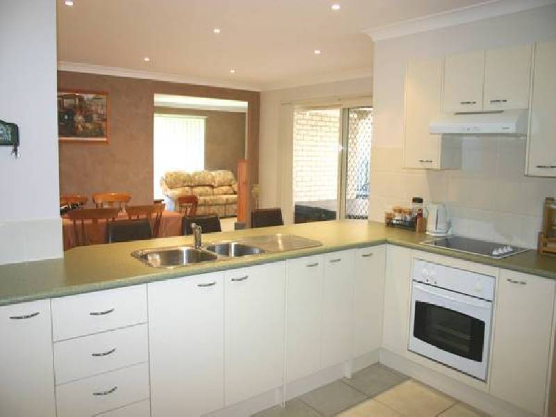 36 Tradewinds Avenue, Summerland Point NSW 2259