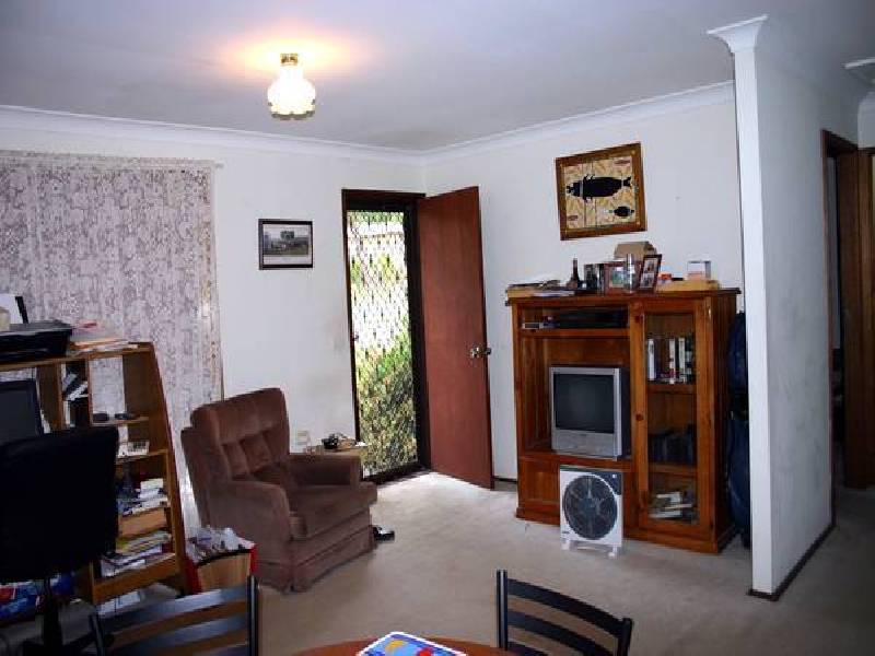 Catherine Street, Mannering Park NSW 2259