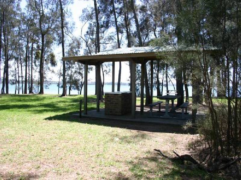 14 Barclay Avenue, Mannering Park NSW 2259