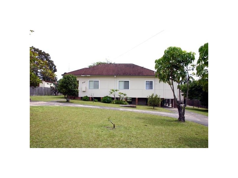 6 Barclay Avenue, Mannering Park NSW 2259
