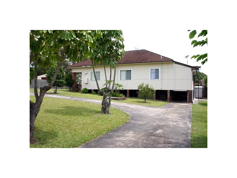 6 Barclay Avenue, Mannering Park NSW 2259