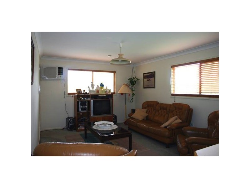 38 Ravenswood Street, Mannering Park NSW 2259