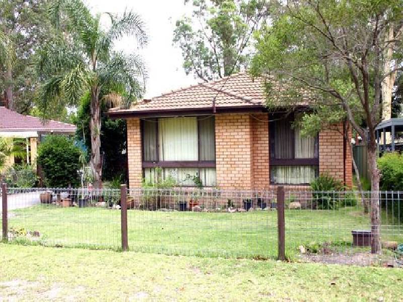 12 Griffith Street, Mannering Park NSW 2259