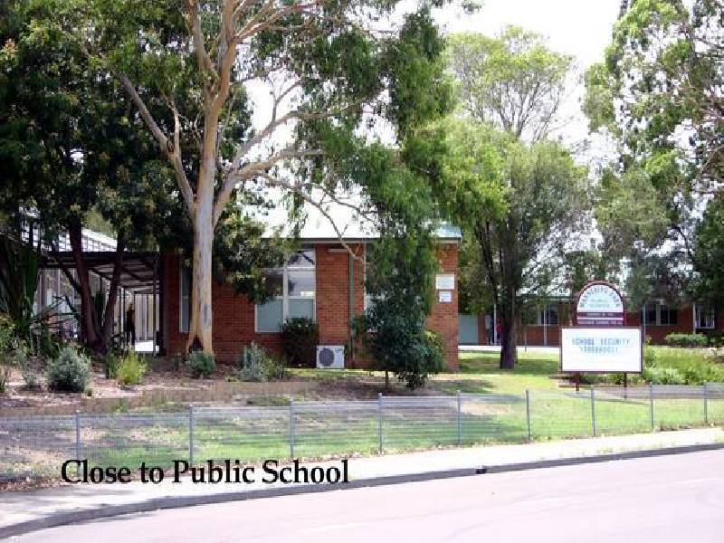 12 Griffith Street, Mannering Park NSW 2259