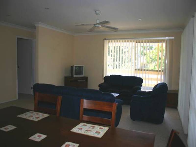 Mannering Park NSW 2259
