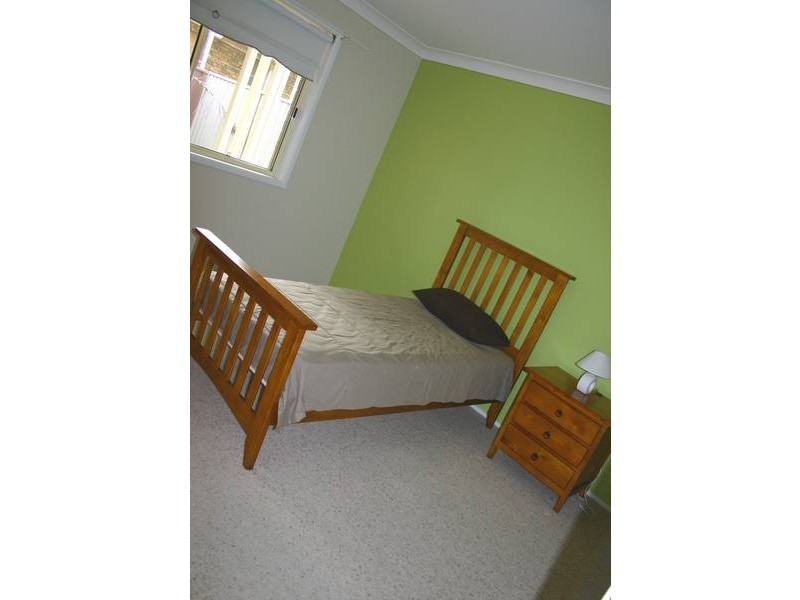 Mannering Park NSW 2259