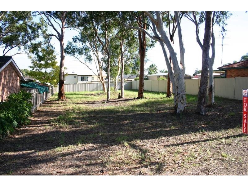 74 Catherine Street, Mannering Park NSW 2259