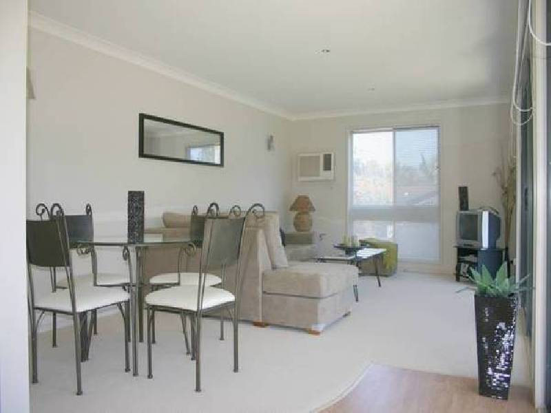 2 KEVIN STREET, Mannering Park NSW 2259