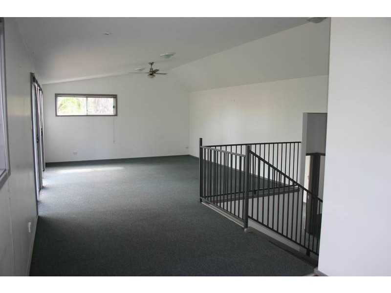 Mannering Park NSW 2259