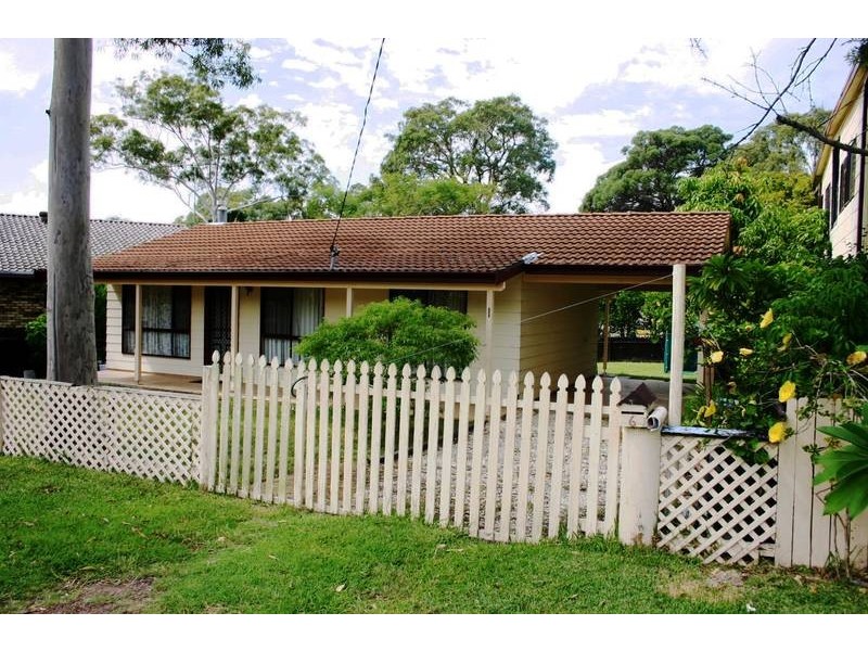 6 Ravenswood Street, Mannering Park NSW 2259