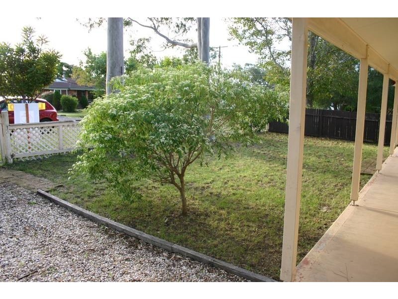 6 Ravenswood Street, Mannering Park NSW 2259