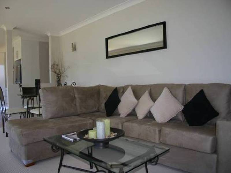 2 Kevin Street, Mannering Park NSW 2259