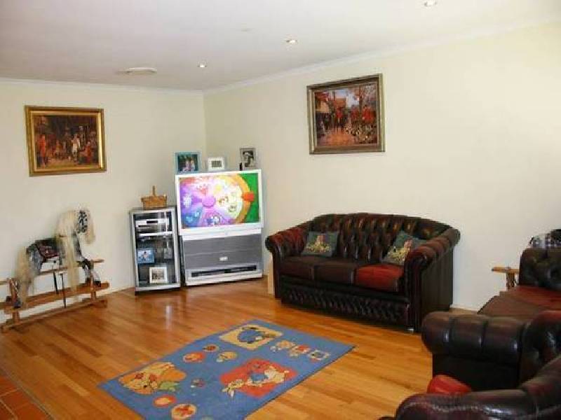 9 Bridge Avenue, Chain Valley Bay NSW 2259