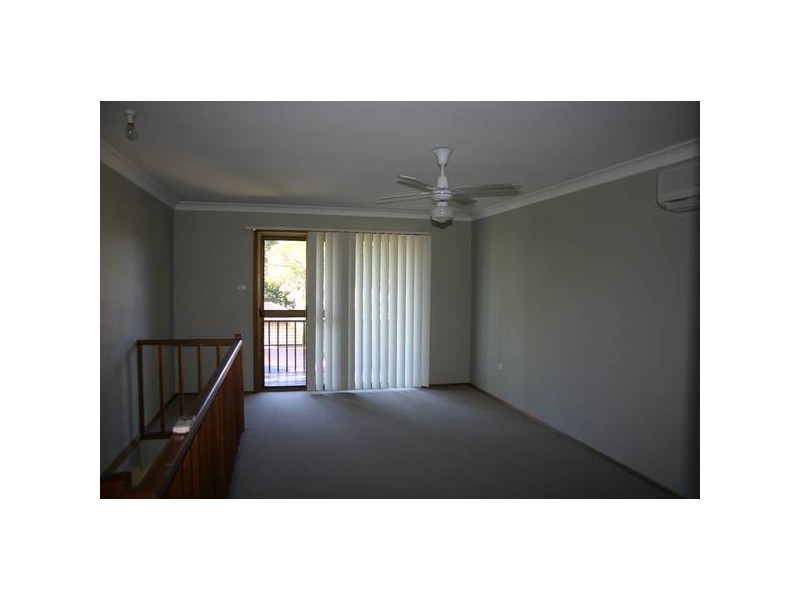 27 Montrose Street, Mannering Park NSW 2259