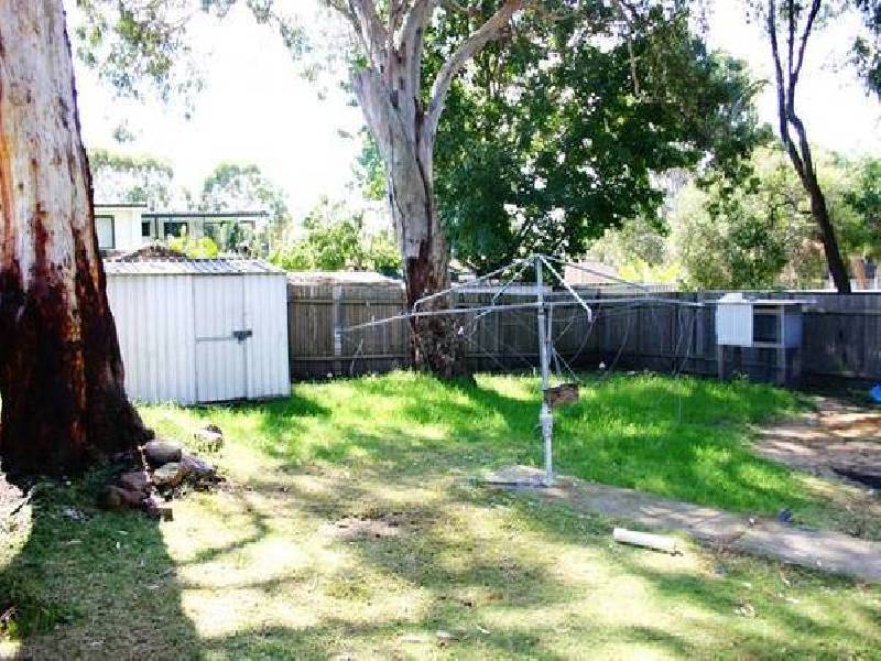 14 Barclay Avenue, Mannering Park NSW 2259